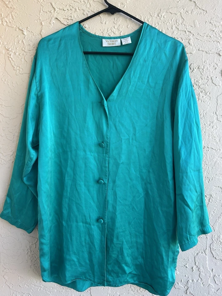 Camisa de noite feminina vintage anos 80 Victoria Secret 100 seda etiqueta dourada azul-petróleo EUA - Imagem 2 de 4