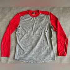 Ice Breaker Men’s Body Fit 200 Crew 100% Merino Base layer Size Large