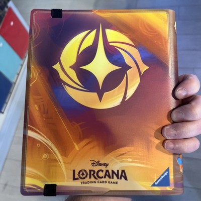 Disney Lorcana - WINTERSPELL STITCH ROCKSTAR BINDER / PORTFOLIO