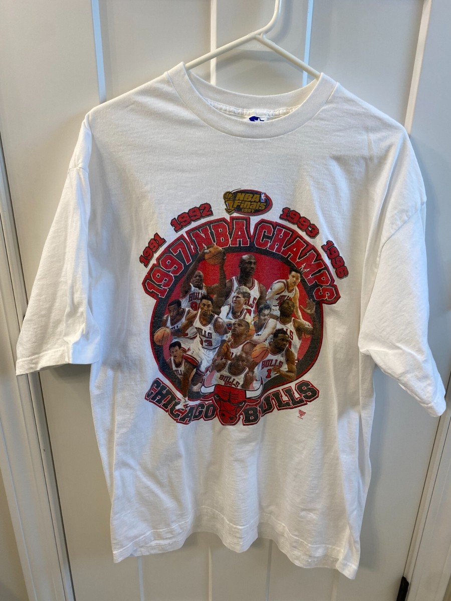 Vintage 1997 Starter Chicago Bulls NBA Champs Jordan Pippen