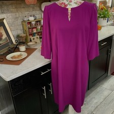 TAHARI Size 10 Dress Sheath Lined 3/4 Sleeve Purple Keyhole Statement Neckline