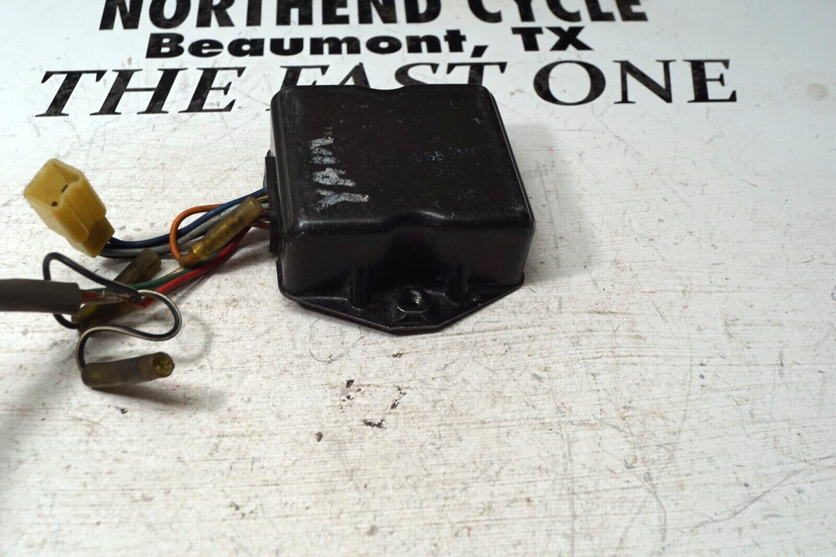 82-83 Yamaha XT125 XT200 CDI Unit Ignition Control Box 15E 82-83 Yamaha XT125 XT200 CDI Unit Ignition Control Box 15E