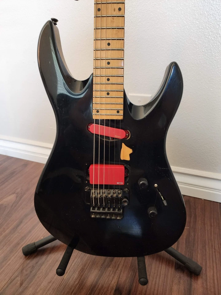 YAMAHA RGZ-211M Black Electric Guitar with EMG active system and Gator hard case - Image 4 of 4