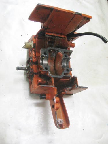 Stihl Chainsaw 015 14” Chassis Engine Housing Assembly - Picture 3 of 4