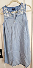 GAP women sz XS 100% Lyocell blue dress white floral embroidery tie front