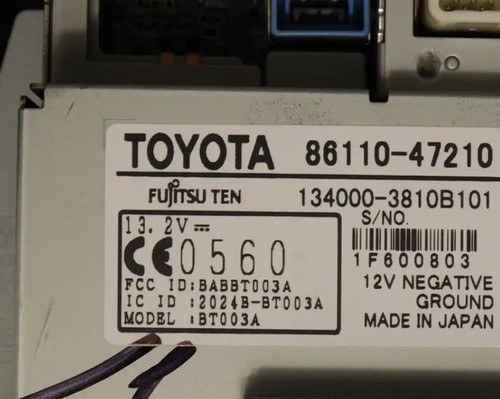2005-2009 Toyota Prius Information Touchscreen Display Assembly OEM 86110-47210 - Picture 3 of 4