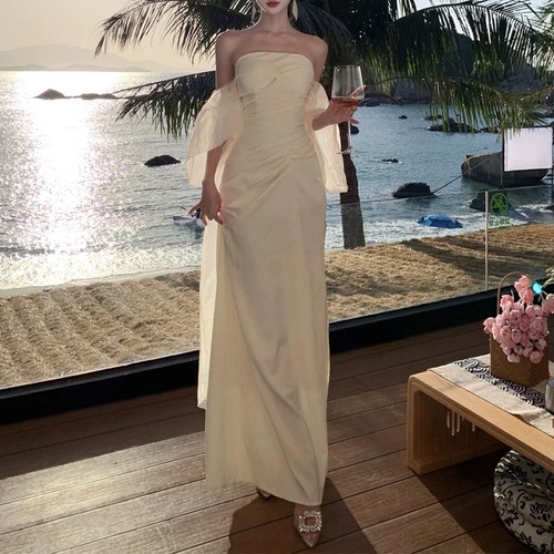 Bridal Strapless Train Gown French Style Light Wedding Dress for Photos - Picture 3 of 9