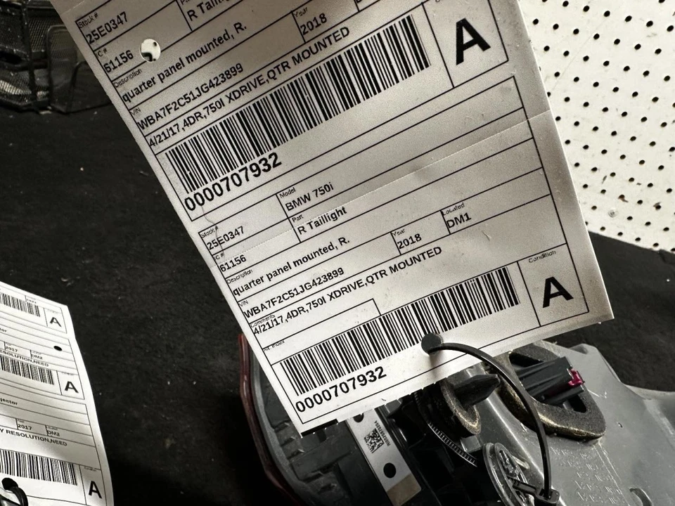 Cuarto de luz trasera de pasajero montado en panel para BMW 740i 2050533 16-19 Foto 3 de 3