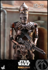 Hot Toys Star Wars  The Mandalorian - IG-11 1 6th Scale Collectible TMS008