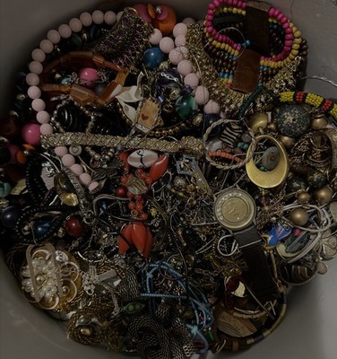 Over 5 Pounds Of Untested Jewelry Estate Wholesale Bin, Wearable, Craft, Lot#2