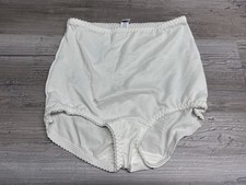 Vintage Hanes Her Way Granny Panties White Full Brief NWOT Medium Nylon V