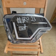 Kia Niro Drivers Side Headlight 2022-2025 92102-AT 