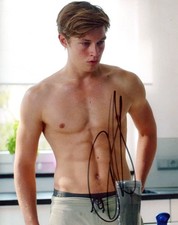 ACTOR Daniel Hartung autograph, IP signed photo