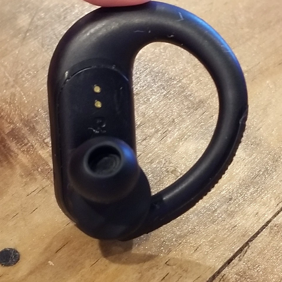 JBL Endurance Peak 2 Replacement RIGHT EARBUD ONLY - Image 3 of 4