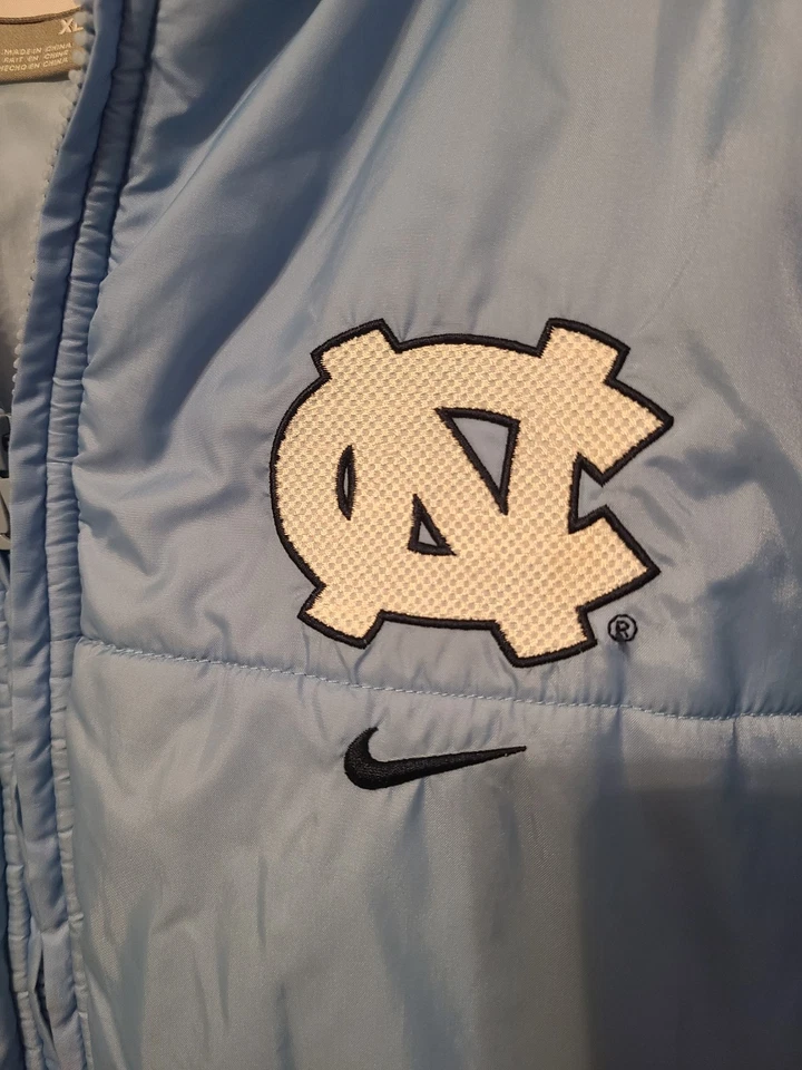 VINTAGE NIKE North Carolina Tar Heels Full Zip Puffer Jacket XL/20  Blue see pic - Image 3 of 4