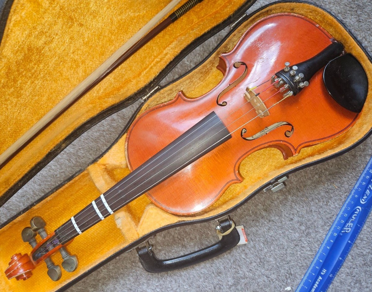 Suzuki No. 7 size 1/2 Violin, Japan 1982, with case&bow