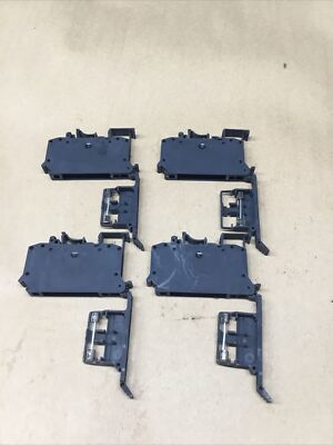 PHOENIX CONTACT UK 6.3-HESI fuse terminal (LOT OF 4) With 4 1A Fuses) #717K111