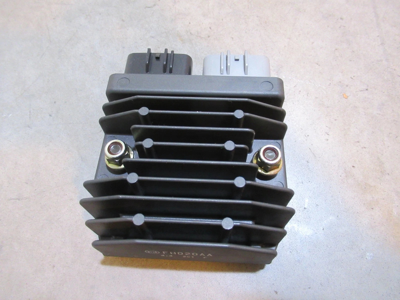 Yamaha SR Viper MTX 1000 Voltage Regulator 2015