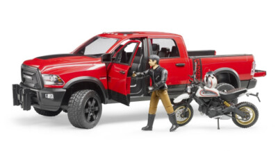 Bruder RAM 2500 Power Wagon mit Motorrad Ducati 02502