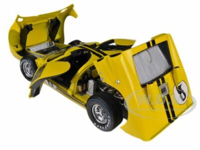 1966 FORD GT-40 MK II #8 YELLOW 1/18 DIECAST MODEL CAR SHELBY