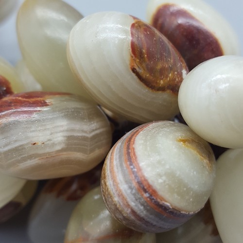 MCM Onyx Grapes Bunch 8.5" Fruit Cluster Polished Banded Marbled Agate Stone VTG - Picture 8 of 12