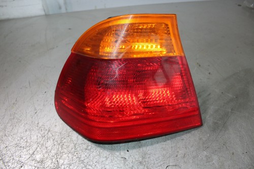 BMW E46 320D Limousine 100kW Rücklicht Rückleuchte links 8364921