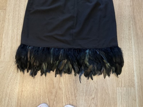 Nicole Miller Skirt Black Feather Women’s size 10 - Picture 8 of 10
