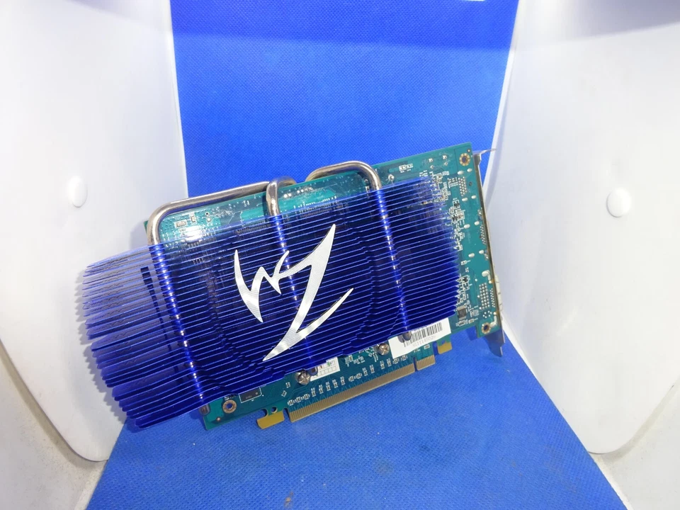 HIS RADEON HD 7670 1GB DDR3 SDRAM PCI-E SILENT SCHEDA GRAFICA VGA DVI HDMI #GK8680 - Immagine 2 di 3