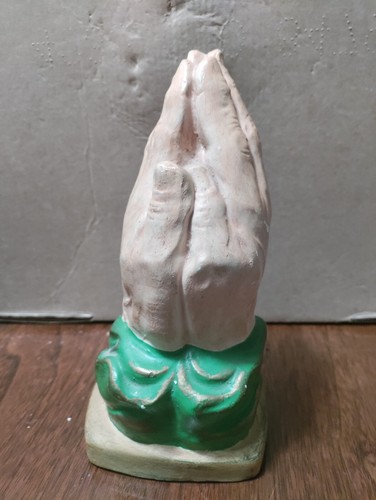 Vintage Hand Made & Painted Praying Aged Hands Figurine, - Picture 5 of 7