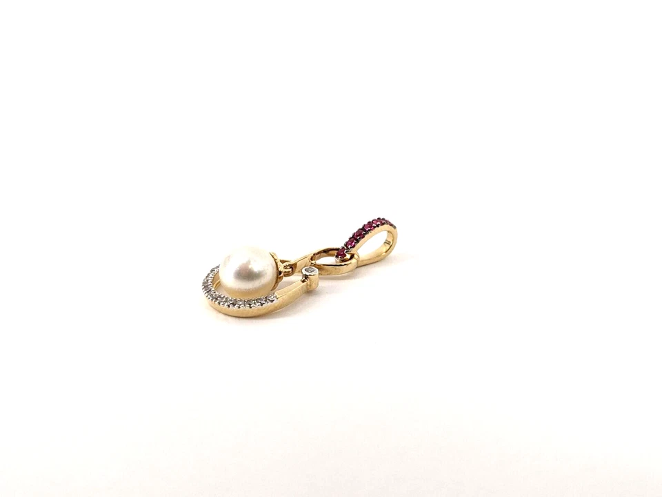 14KT Yellow Gold 2.30 Grams Diamonds, Pearl, & Rubies Pendant - Image 2 of 4