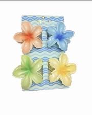 New with Tag         Beautiful Hawaiian Plumeria Hair Claw Clips Set of 4