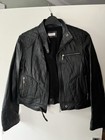 Foto 1 di 9