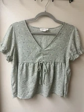 Flowered Peasant Top Light Green Empire Waist Women’s Size Large