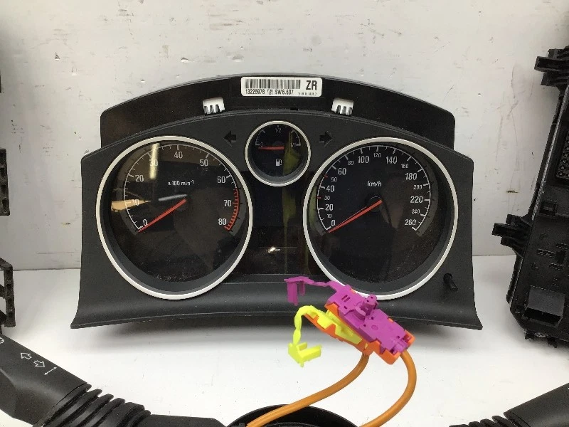 Centralina motore Opel Astra H GTC 55558787 BB ECU set 1.4 90cv leggi testo  - Immagine 2 di 4