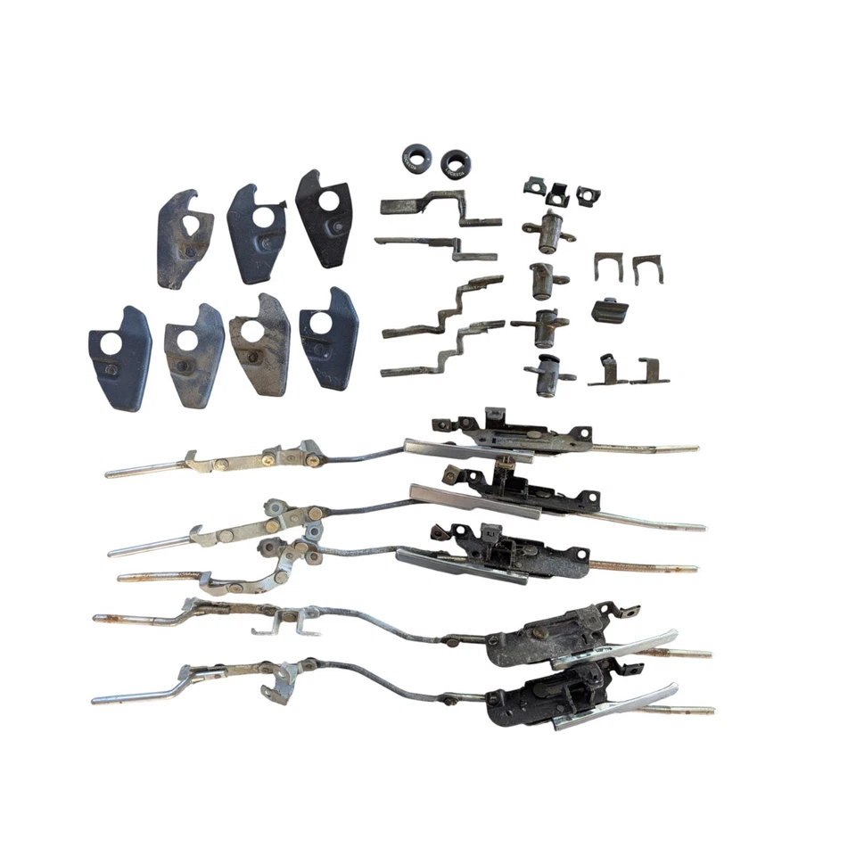 Nissan 300ZX Z31 TTOP 1984-1989 2 + 0 оборудование замок защелка лот - Изображение 2 из 4