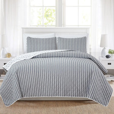 3 Piece Reversible Quilt Set with Shams  All-Season Soft  Lightweight Bedsprea