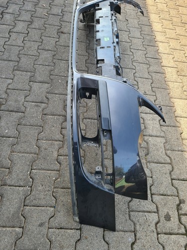 VW Passat 3C  Stoßstange Vorne  Grau