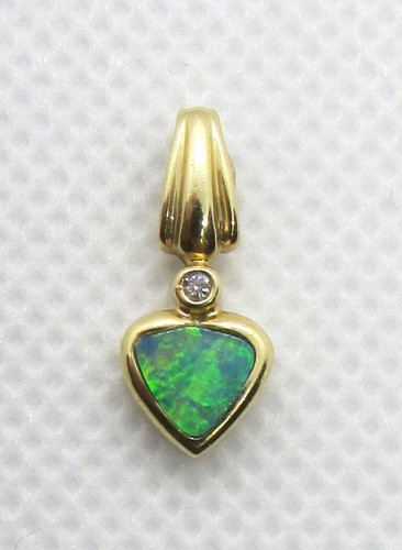 14K YELLOW GOLD TRIANGLE GENUINE OPAL & SINGLE DIAMOND PENDANT 17X7MM - 1.2G - Picture 2 of 3