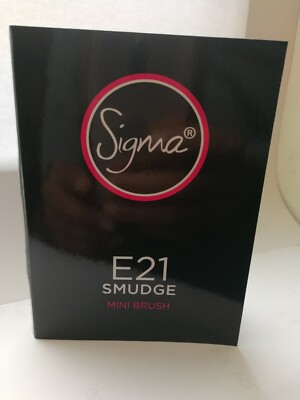 Sigma Beauty E21 Mini/Reisegröße Fleckenbürste.