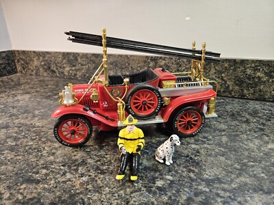 1989 New Bright Bump n' Go Fire Engine / Fire Tracker No. 2 NWOB *READ*