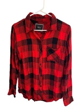 Rails Hunter Plaid Button Down Shirt Red/Black Buffalo Size Small MSRP $148