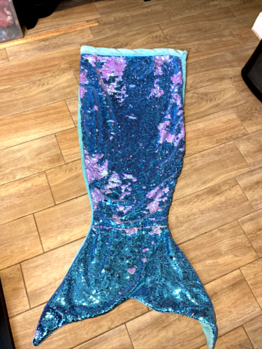 JUSTICE BLUE HEAVY Sequins Mermaid Tail Sleeping Bag  Wrap Blanket  52'   HLC - Picture 1 of 6