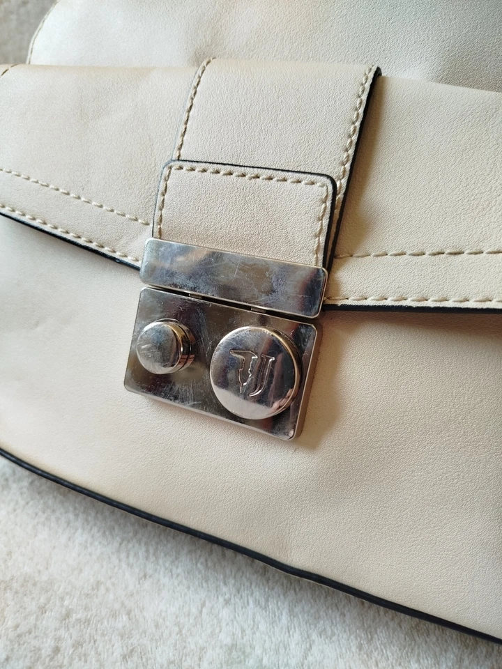 trussardi mochila mujer beige Foto 2 de 4