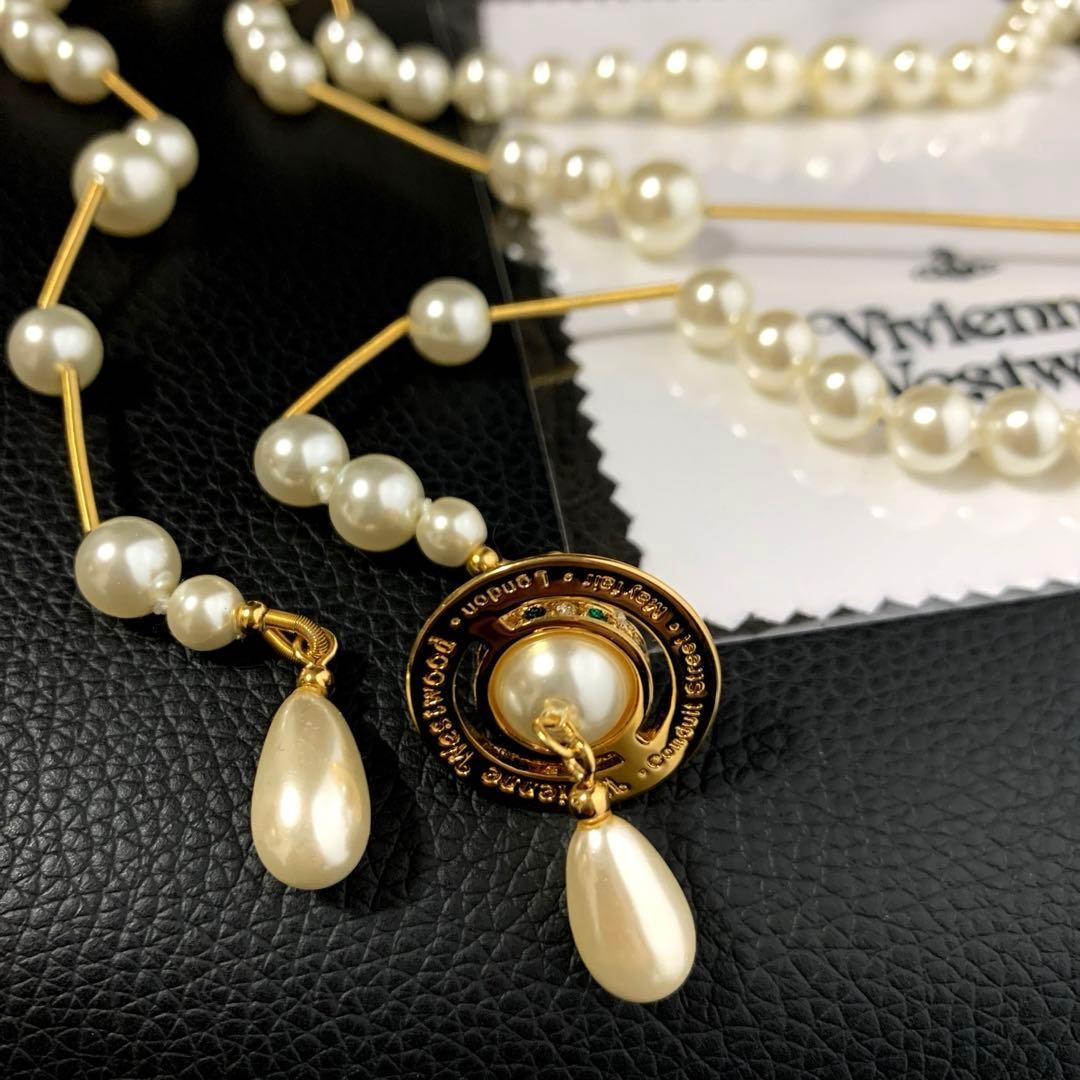 Vivienne Westwood Necklace 3-Strand Pearls Broken Long Orb Gold IN