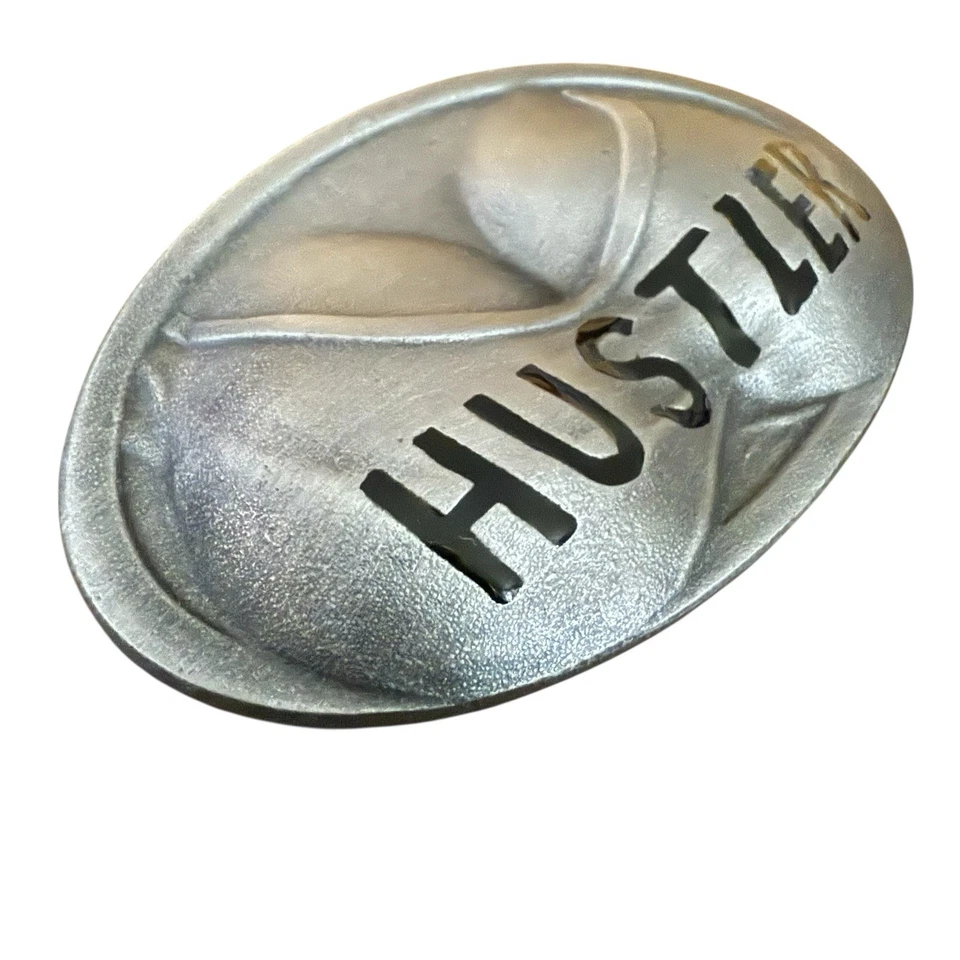 Hustler Hebilla de Cinturón Solapa de Barro Niña Bikercore Metal Gunmetal Gris Plata Foto 3 de 4