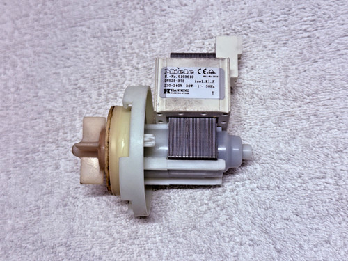Miele Waschmaschine Original Pumpe DPS 25 -375   T. Nr.9193610    30 W