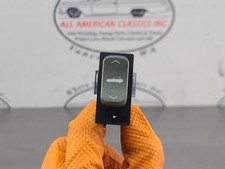 2004-09 Cadillac Xlr Convertible Top Control Switch - Oem 2004-09 Cadillac Xlr Convertible Top Control Switch - Oem