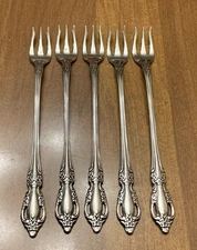 Distinction Deluxe HH Set of 5 Seafood Cocktail Forks Oneida Stainless Flatware