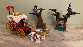 LEGO Castle Kingdoms 7188 King's Carriage Ambush - 100% Complete with Manuals