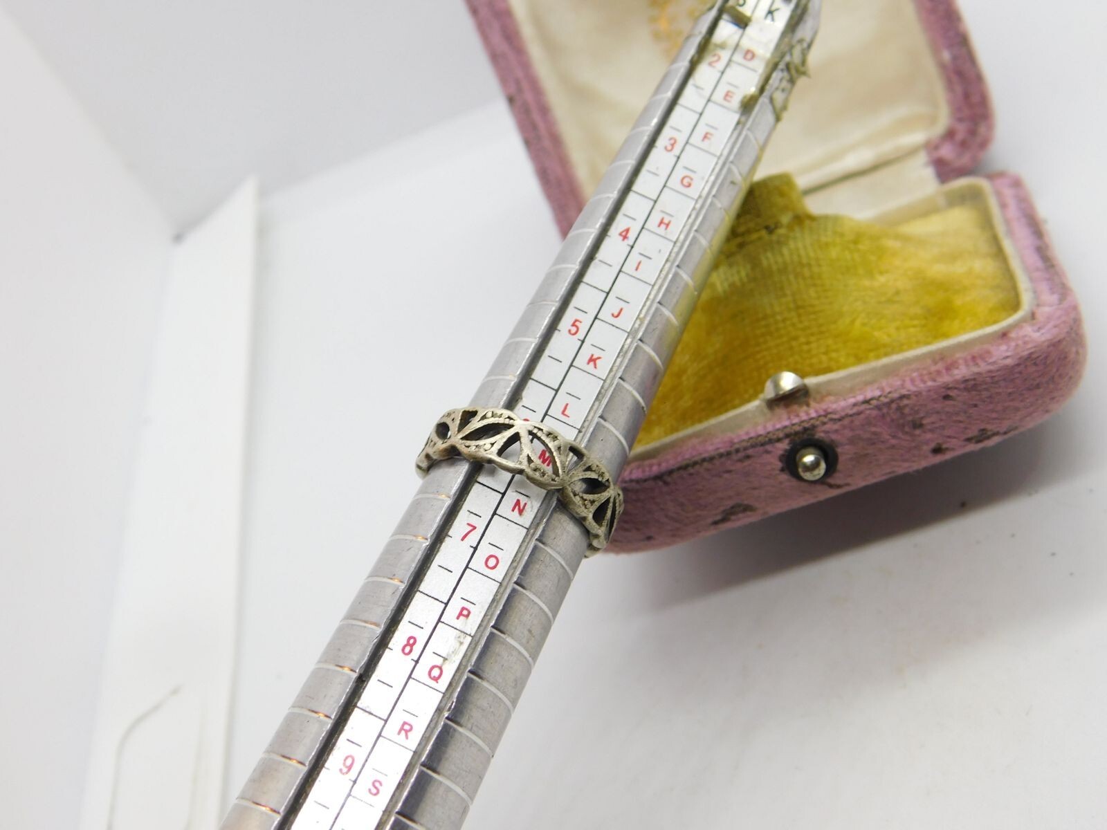 Sterling Silver Cut Out Stacking Ring Vintage c19… - image 4